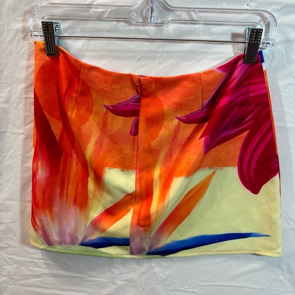 Colorful Abstract Two-Piece Set - Picture 5 of 5